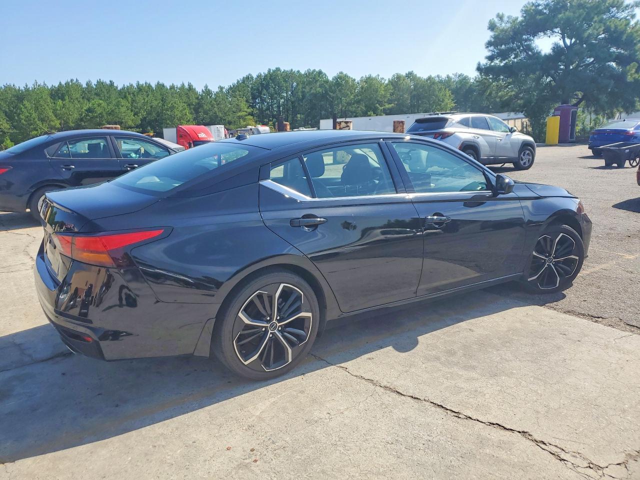 2024 NISSAN ALTIMA SR — Фото 3 из 12