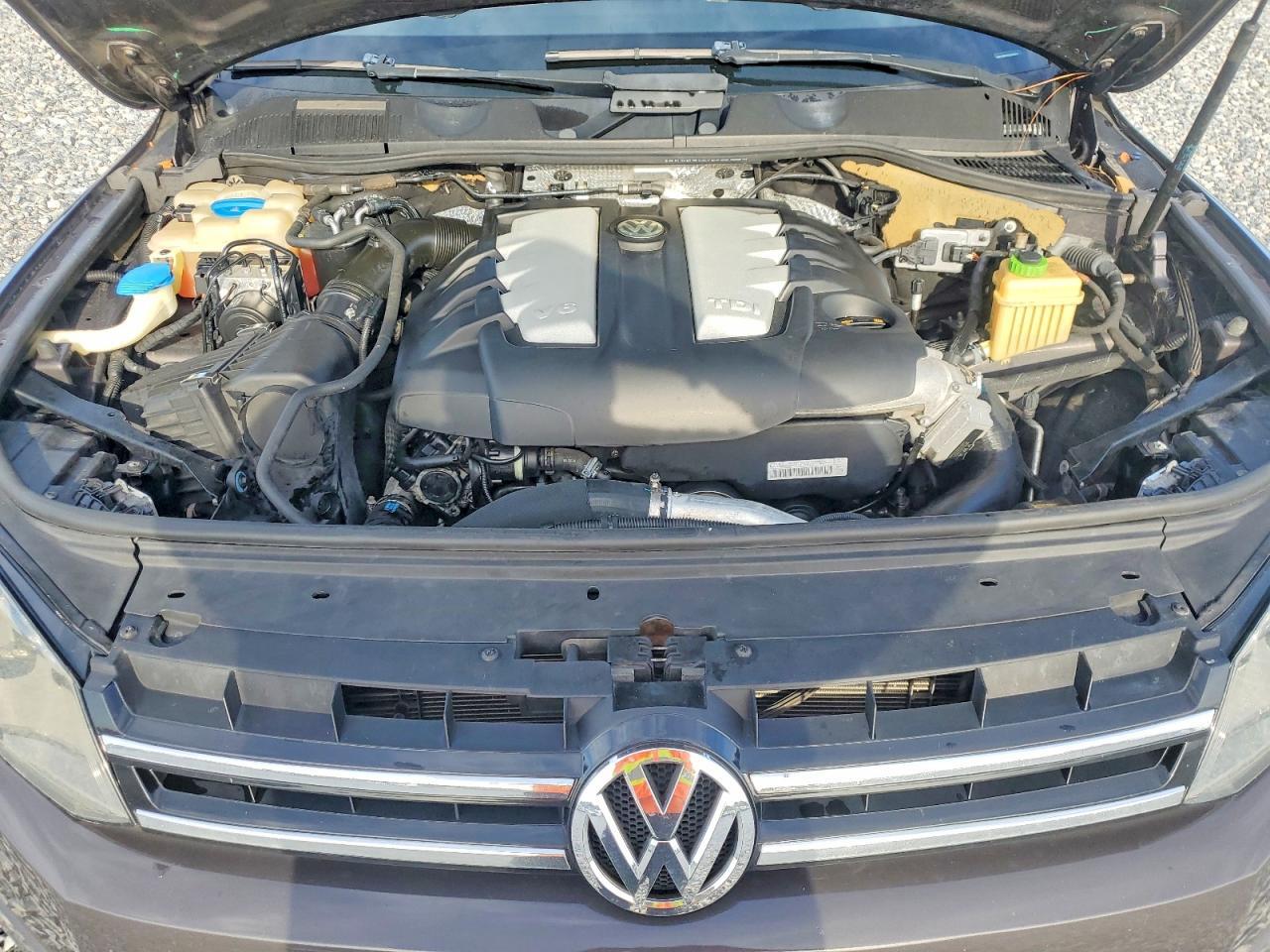 2012 VOLKSWAGEN TOUAREG V6 TDI — Фото 11 из 12