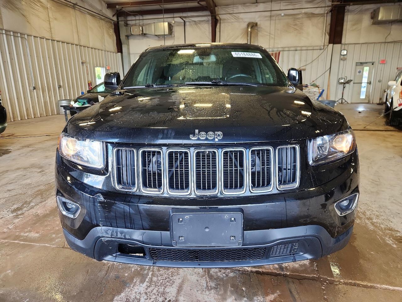 2016 JEEP GRAND CHEROKEE LAREDO — Фото 5 из 14