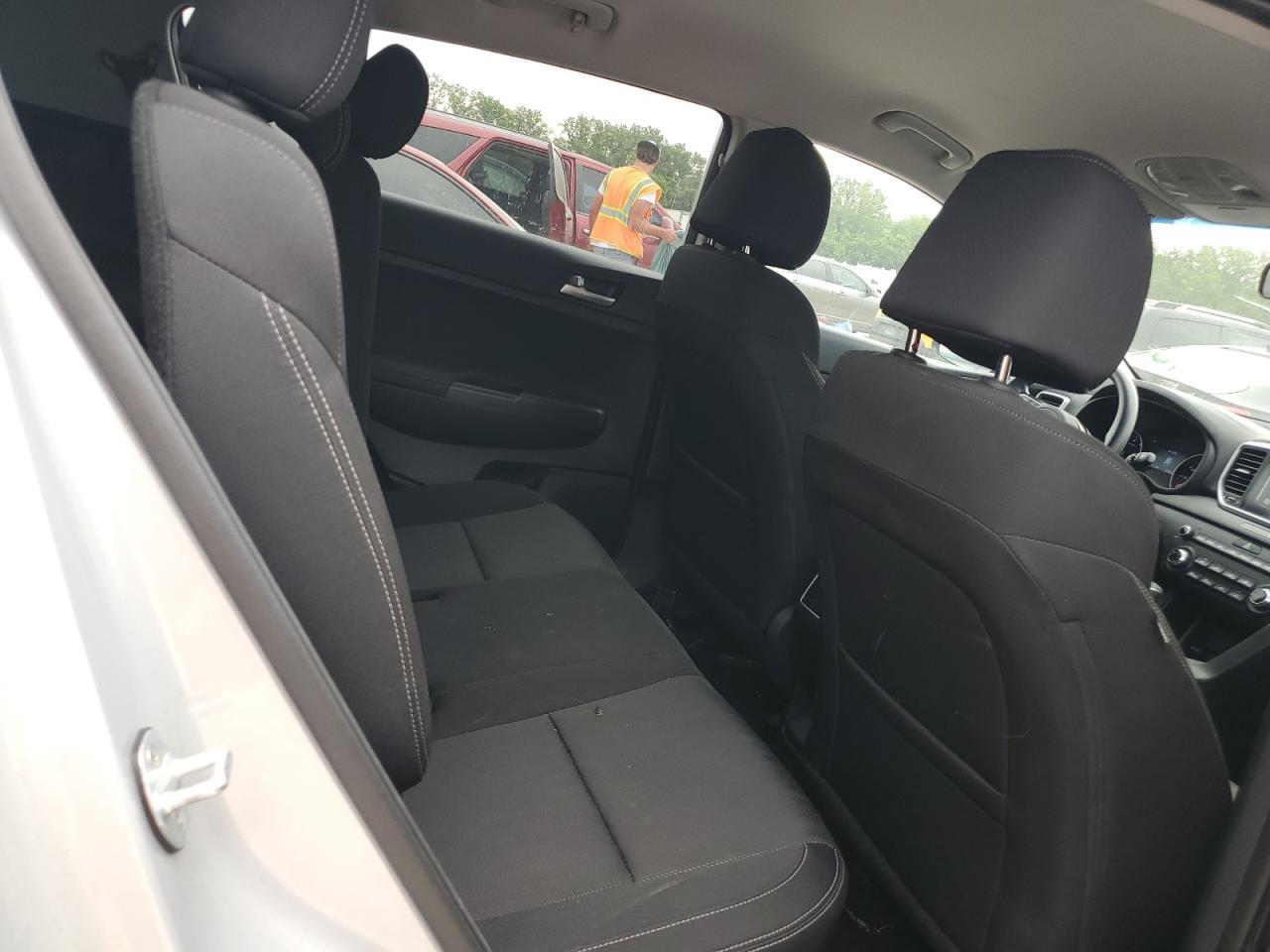2020 KIA SPORTAGE LX — Фото 11 из 13