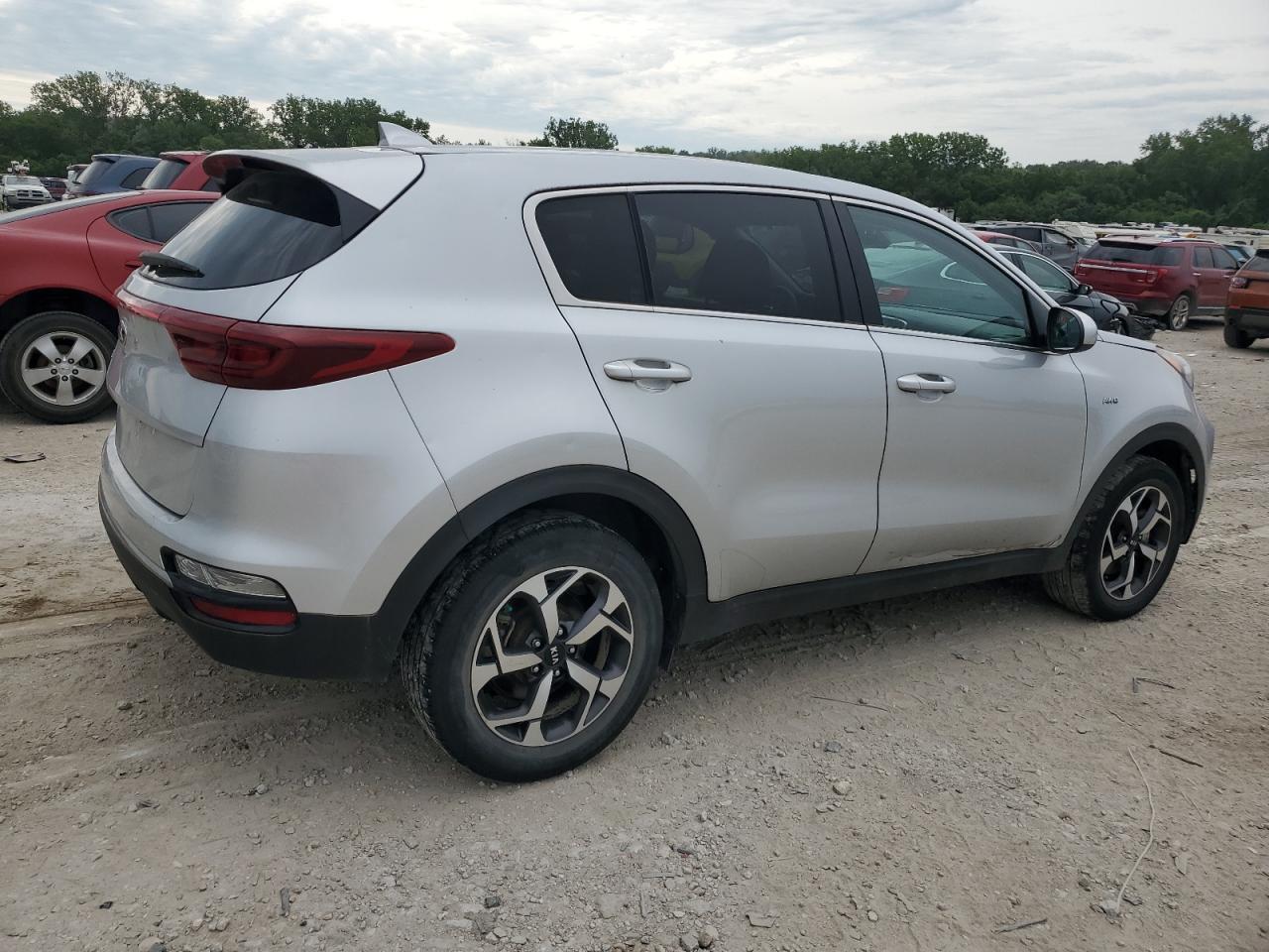 2020 KIA SPORTAGE LX — Фото 3 из 13