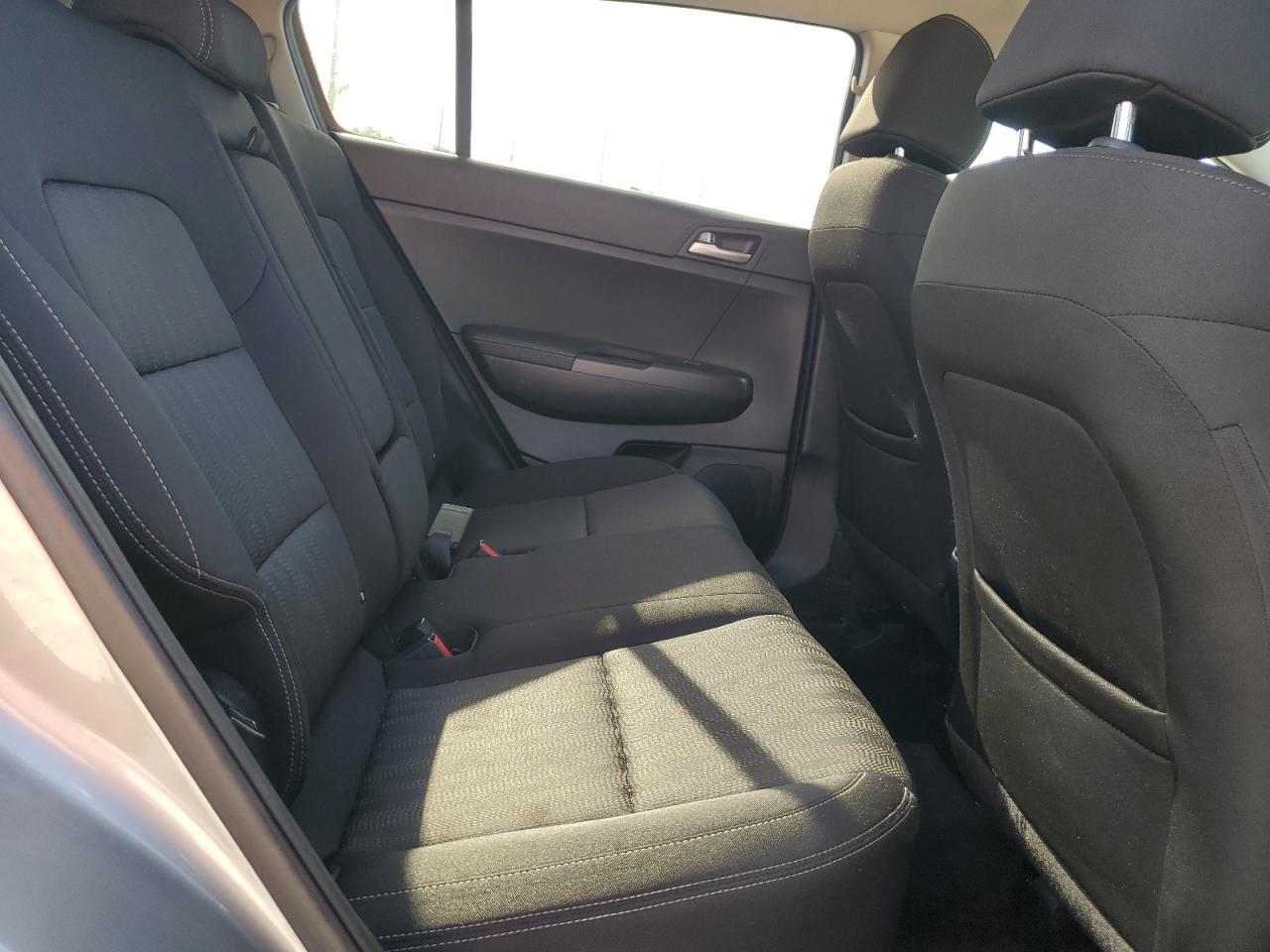 2020 KIA SPORTAGE LX — Фото 11 из 13