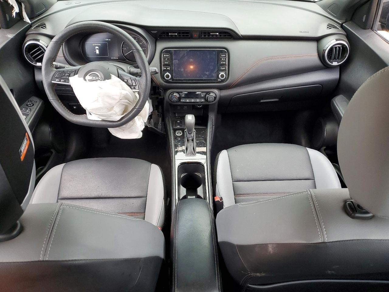 2024 NISSAN KICKS SR — Фото 8 из 14