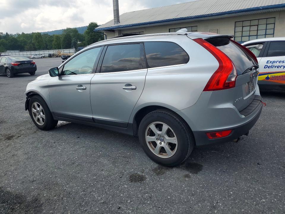 2012 VOLVO XC60 3.2 — Фото 2 из 13