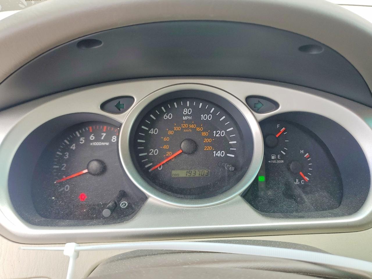 2006 TOYOTA HIGHLANDER LIMITED — Фото 9 из 14