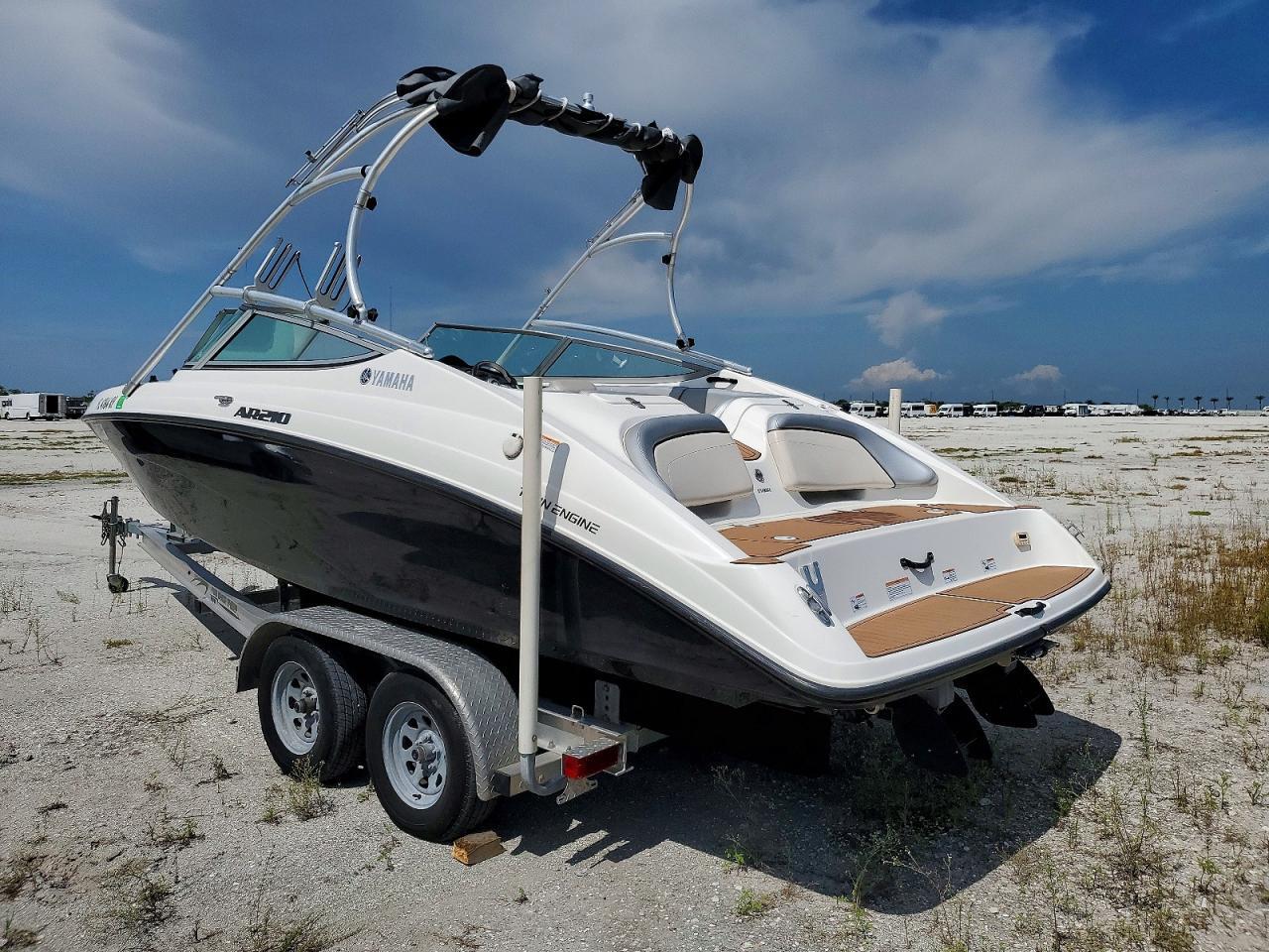 2012 YAMAHA AR220 YAMAHA W2100HP WTRLR — Фото 3 из 10