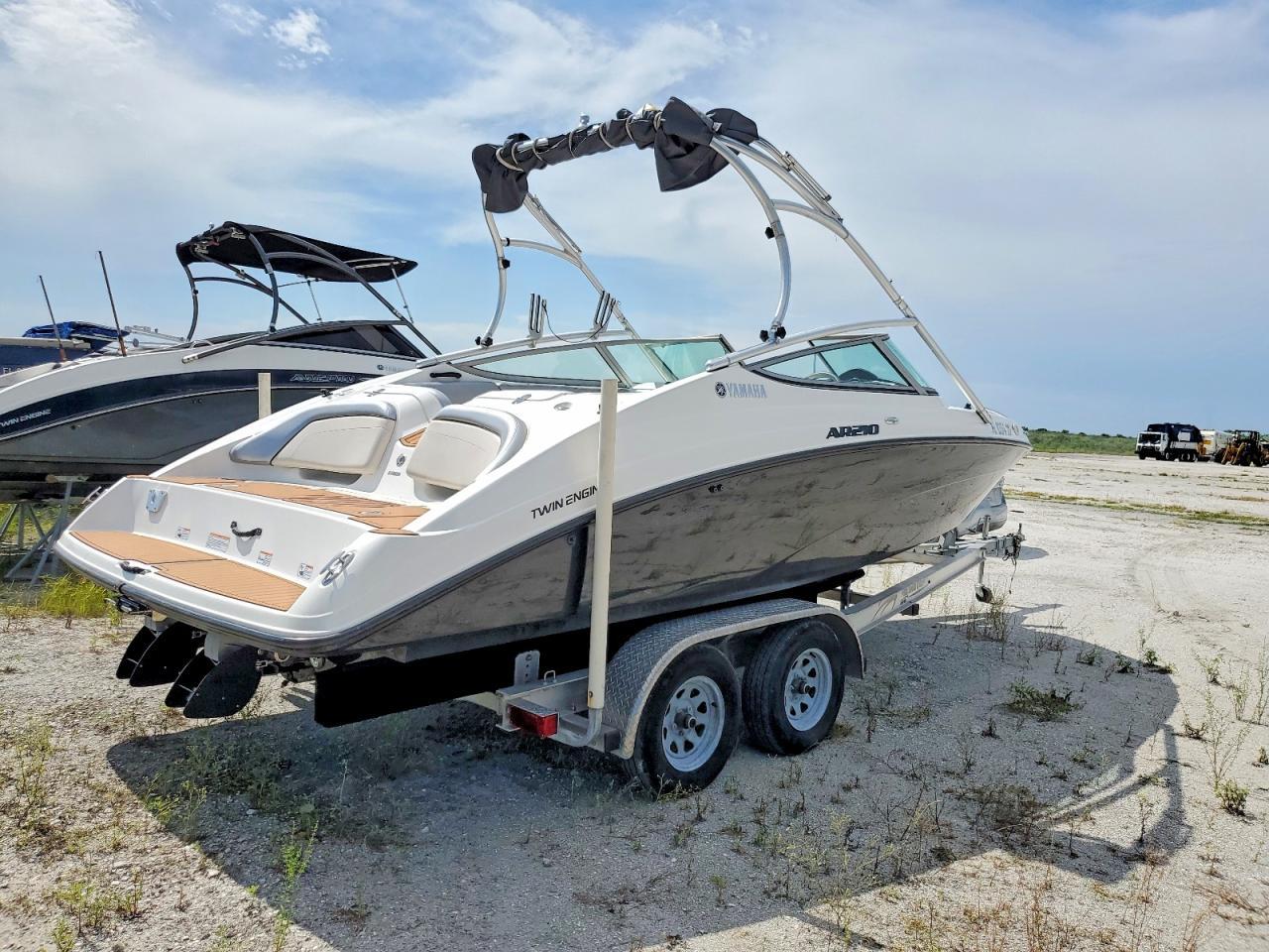 2012 YAMAHA AR220 YAMAHA W2100HP WTRLR — Фото 4 из 10