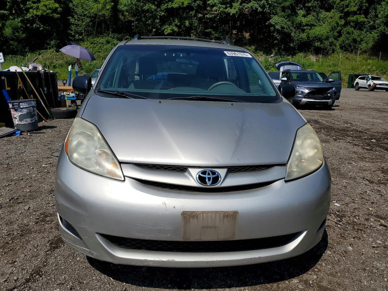 2009 TOYOTA SIENNA LE 7-PASSENGER — Фото 5 из 14