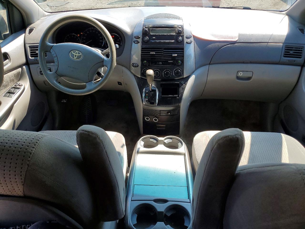 2009 TOYOTA SIENNA LE 7-PASSENGER — Фото 8 из 14