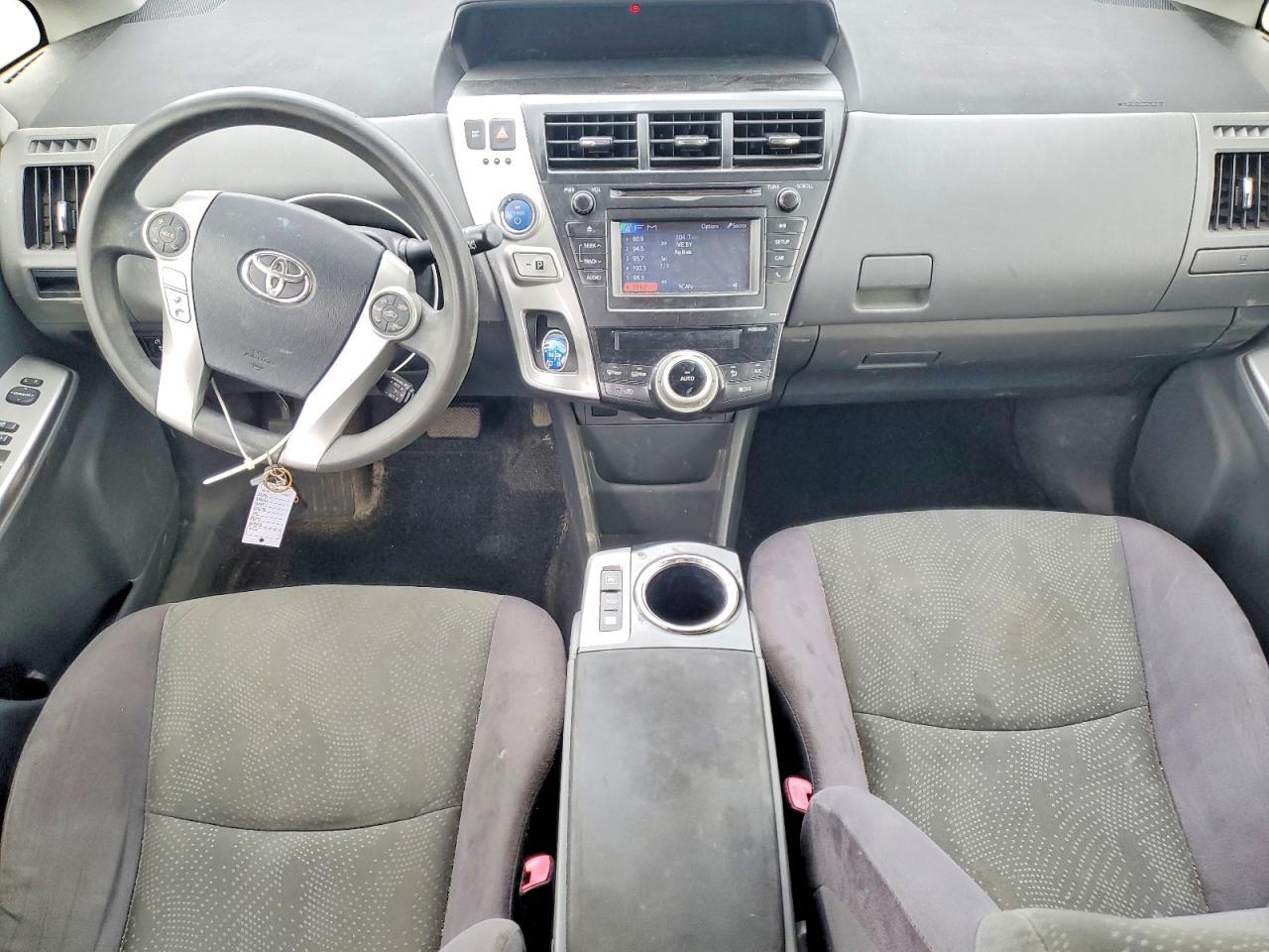 JTDZN3EU1D3193849 2013 TOYOTA PRIUS V photo no. 8