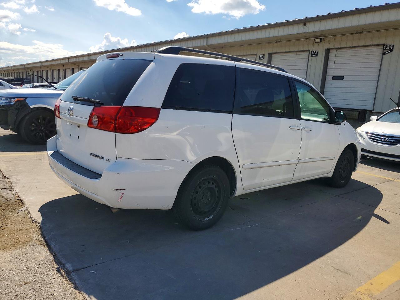 2009 TOYOTA SIENNA LE 8-PASSENGER — Фото 3 из 13