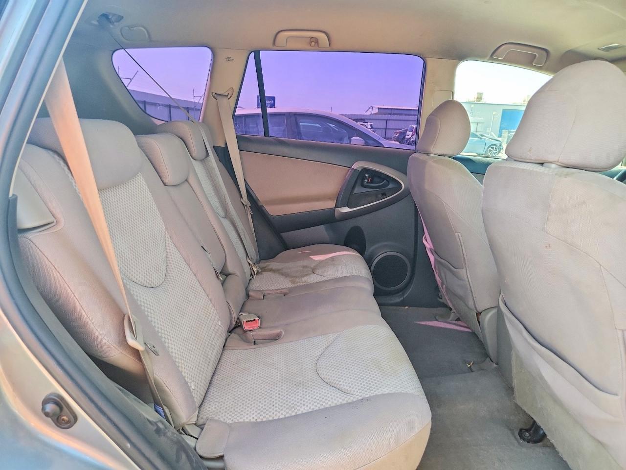 JTMZK33VX66001091 2006 TOYOTA RAV4 photo no. 10