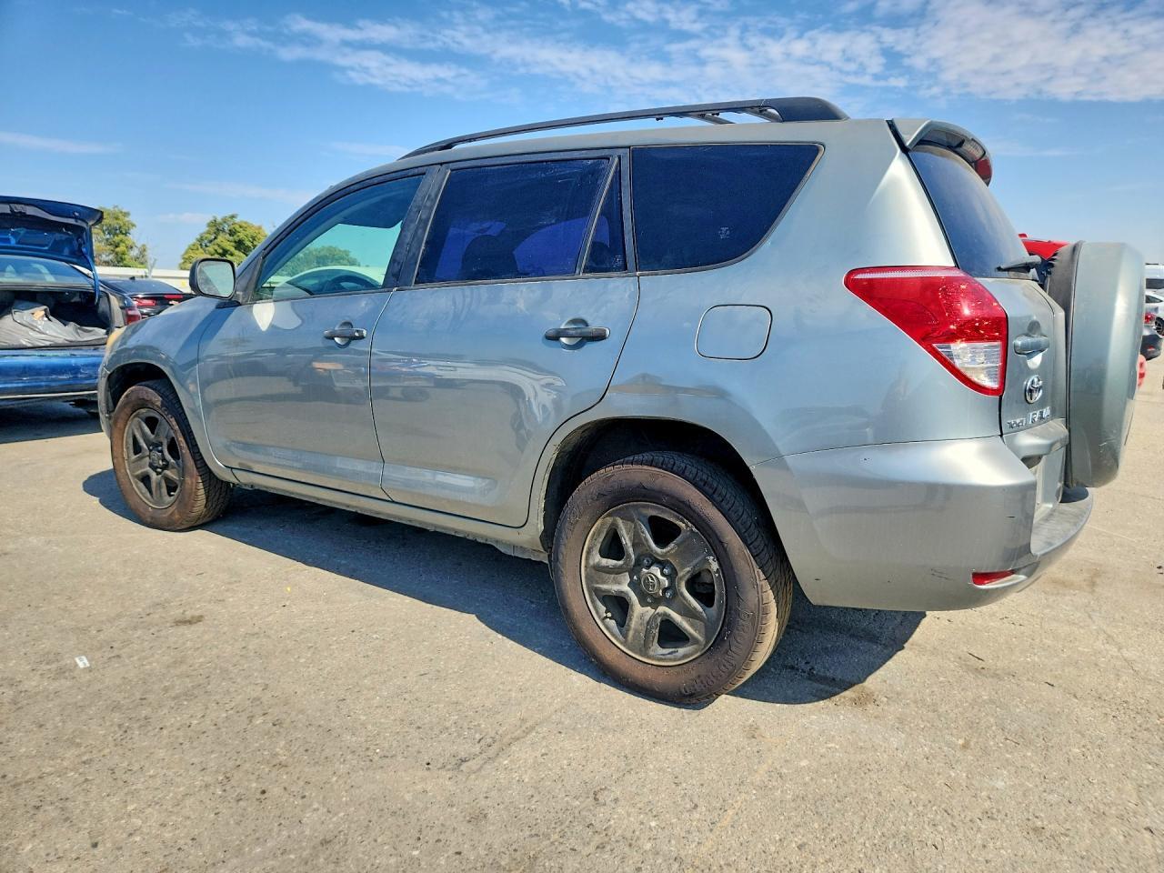 JTMZK33VX66001091 2006 TOYOTA RAV4 photo no. 2