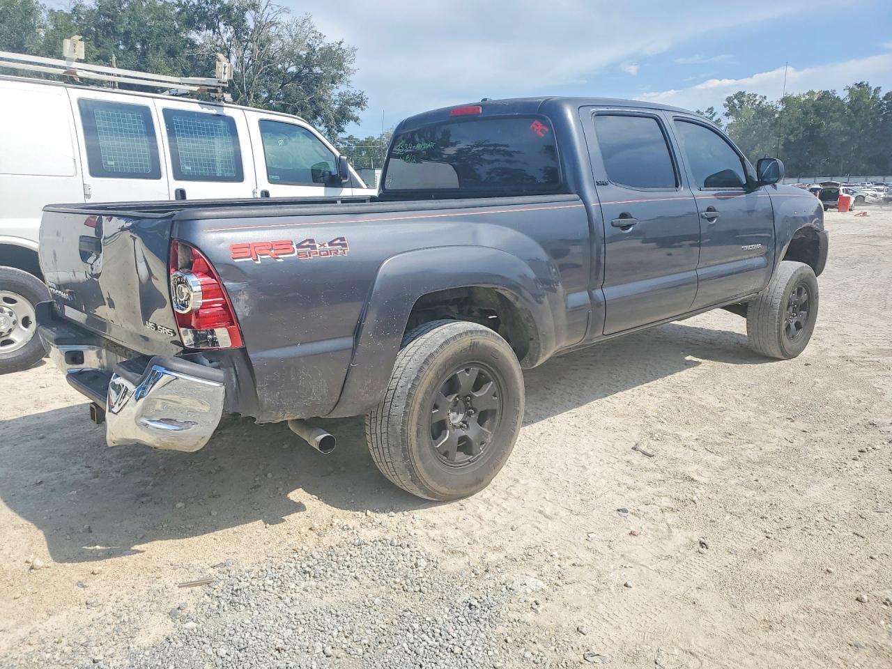 2009 TOYOTA TACOMA DOUBLE CAB LONG BED — Фото 3 из 12