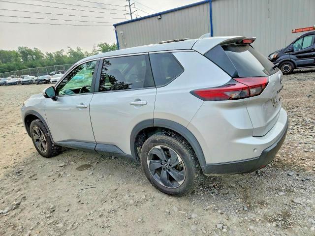 5N1BT3BB3RC701607 2024 NISSAN ROGUE photo no. 2