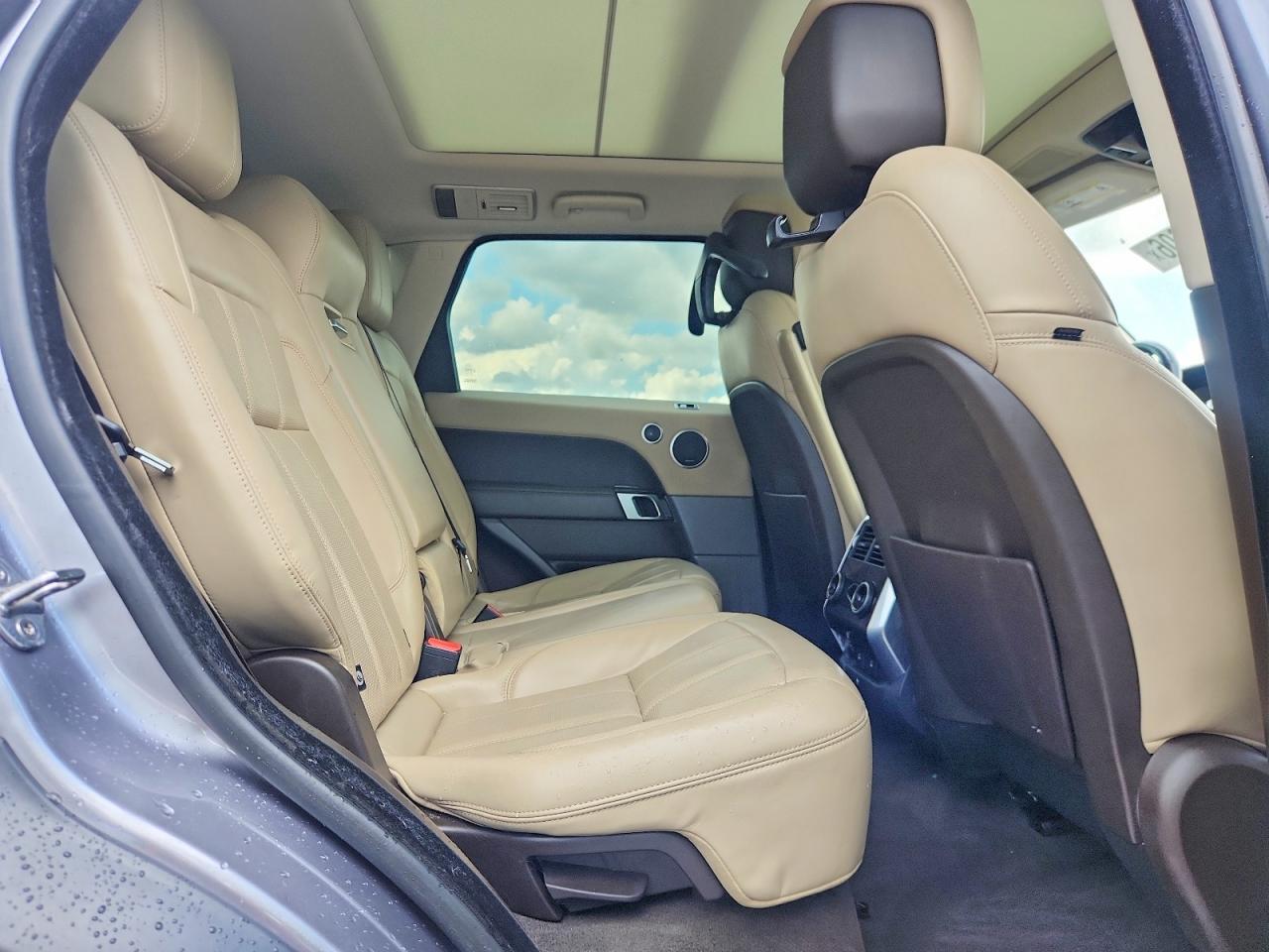 2020 LAND ROVER RANGE ROVER SPORT HSE — Фото 11 из 13