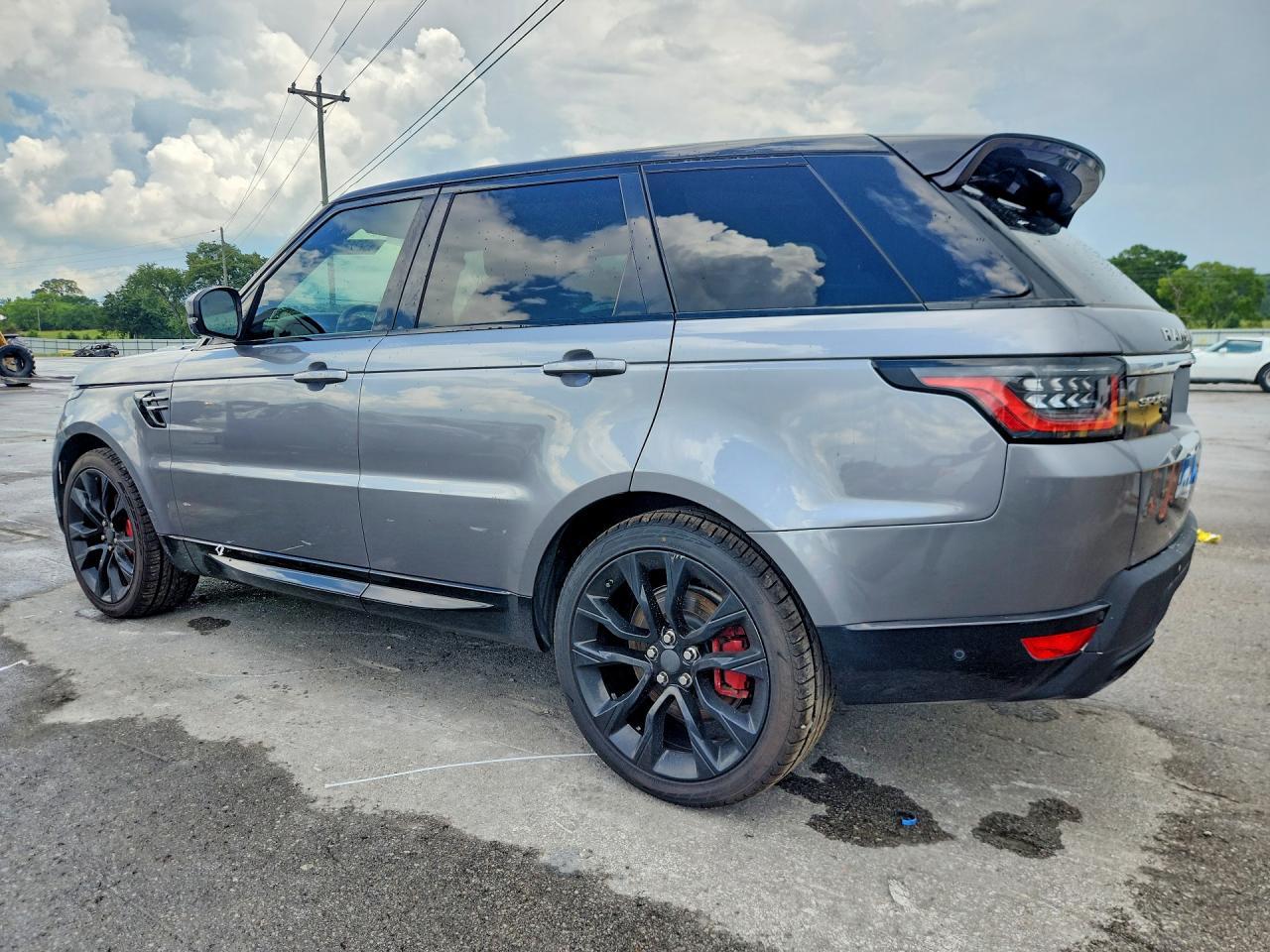 2020 LAND ROVER RANGE ROVER SPORT HSE — Фото 2 из 13