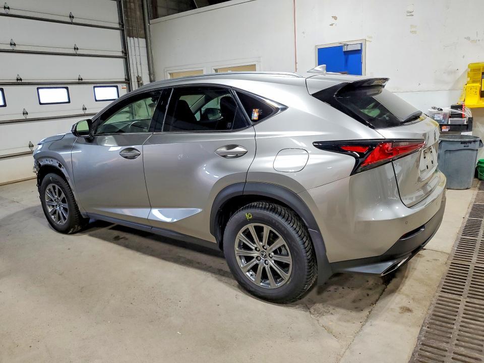 2020 LEXUS NX 300 — Фото 2 из 14