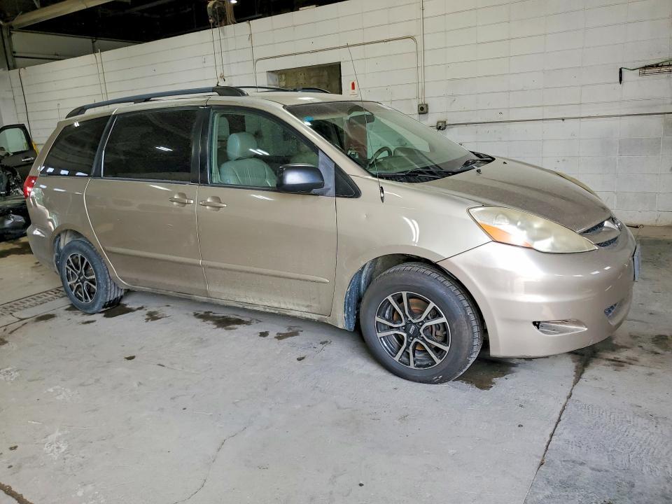 2006 TOYOTA SIENNA LE 7 PASSENGER — Фото 4 из 13