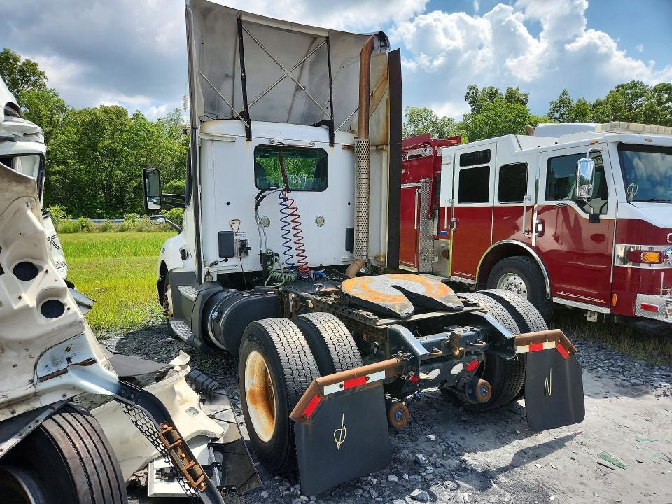 2016 KENWORTH T680 SEMI TRUCK — Фото 2 из 13
