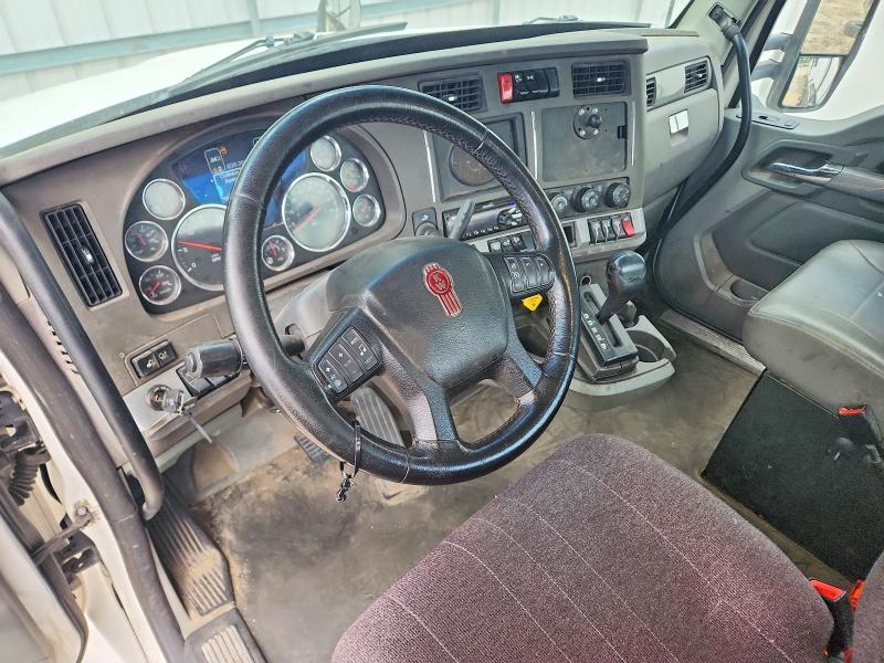 2016 KENWORTH CONSTRUCTION T680 — Фото 8 из 12