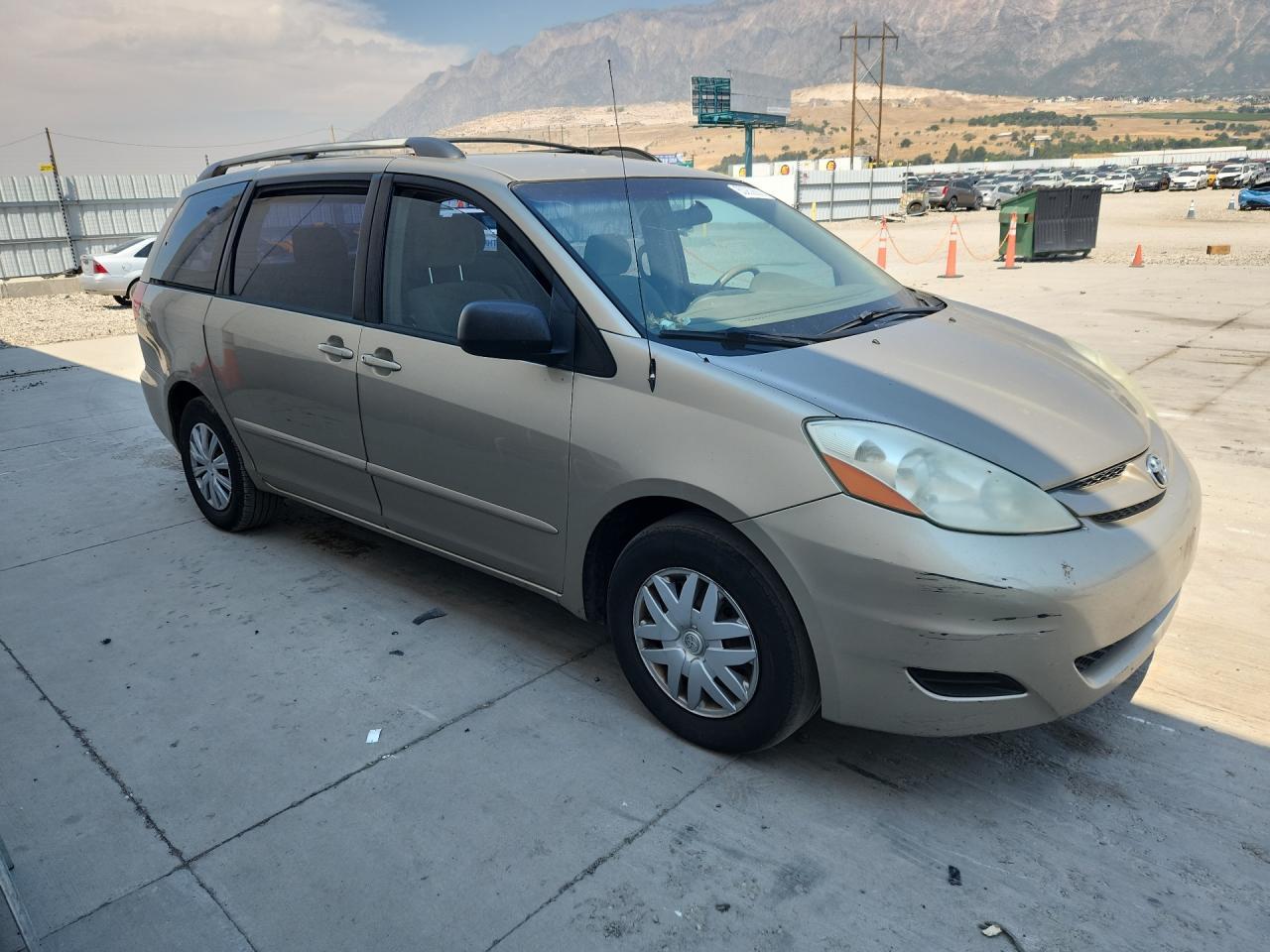 2006 TOYOTA SIENNA CE 7 PASSENGER — Фото 4 из 13