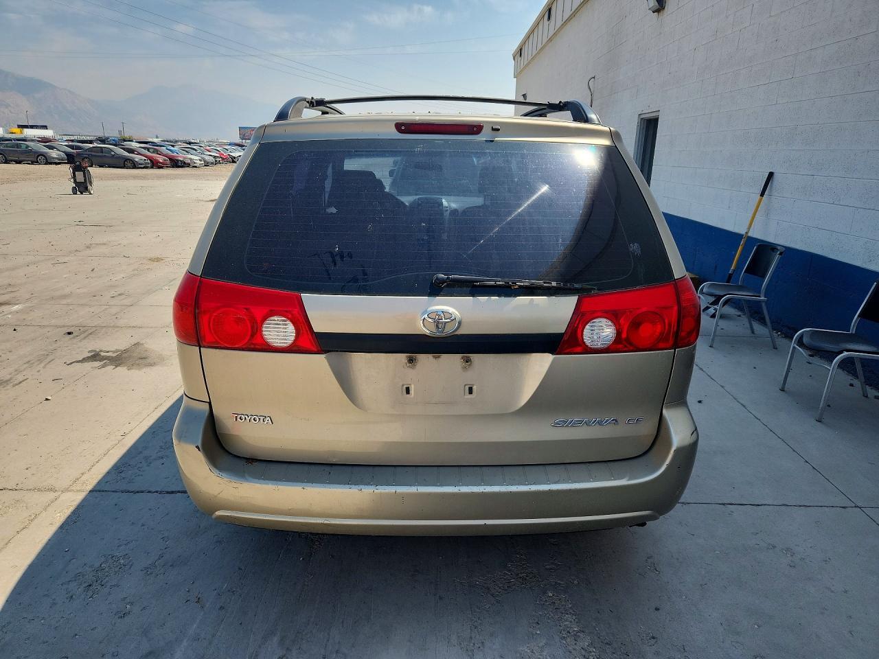 2006 TOYOTA SIENNA CE 7 PASSENGER — Фото 6 из 13