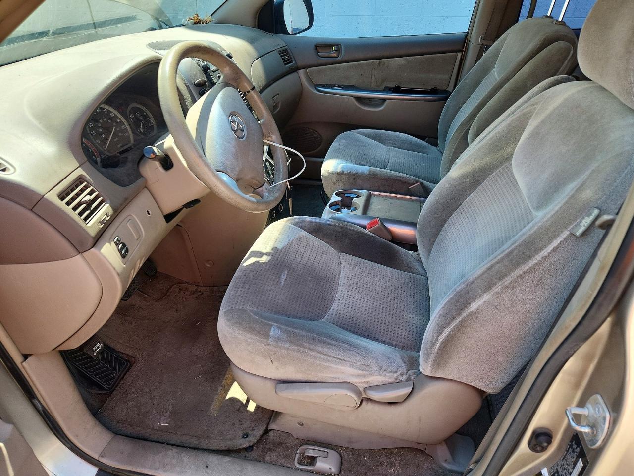 2006 TOYOTA SIENNA CE 7 PASSENGER — Фото 7 из 13