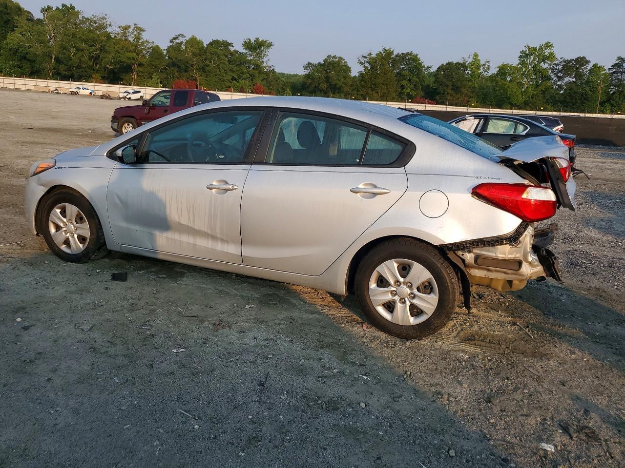 2016 KIA FORTE LX — Фото 2 из 12