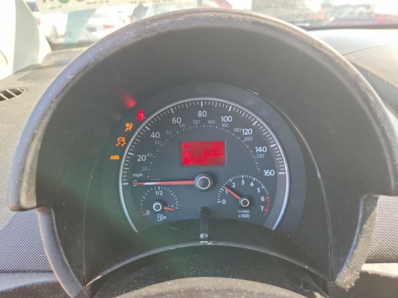3VWRW31C16M415086 2006 VOLKSWAGEN NEW BEETLE photo no. 9