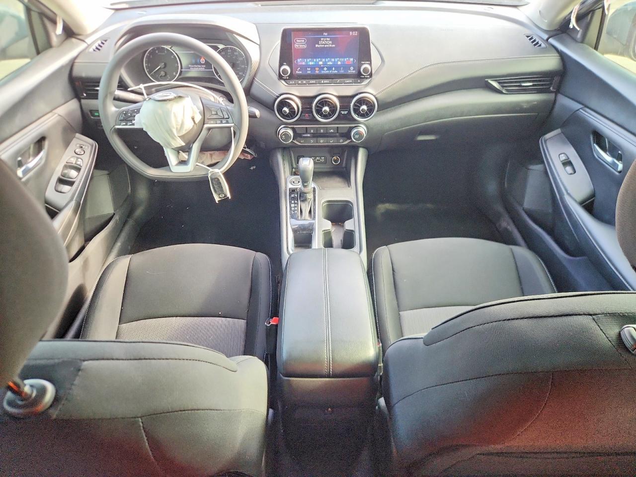 2024 NISSAN SENTRA SV — Фото 8 из 12