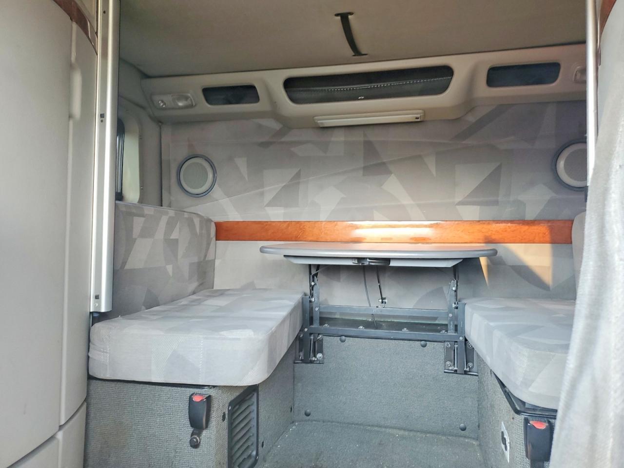 2006 VOLVO VN VNL — Фото 10 из 14