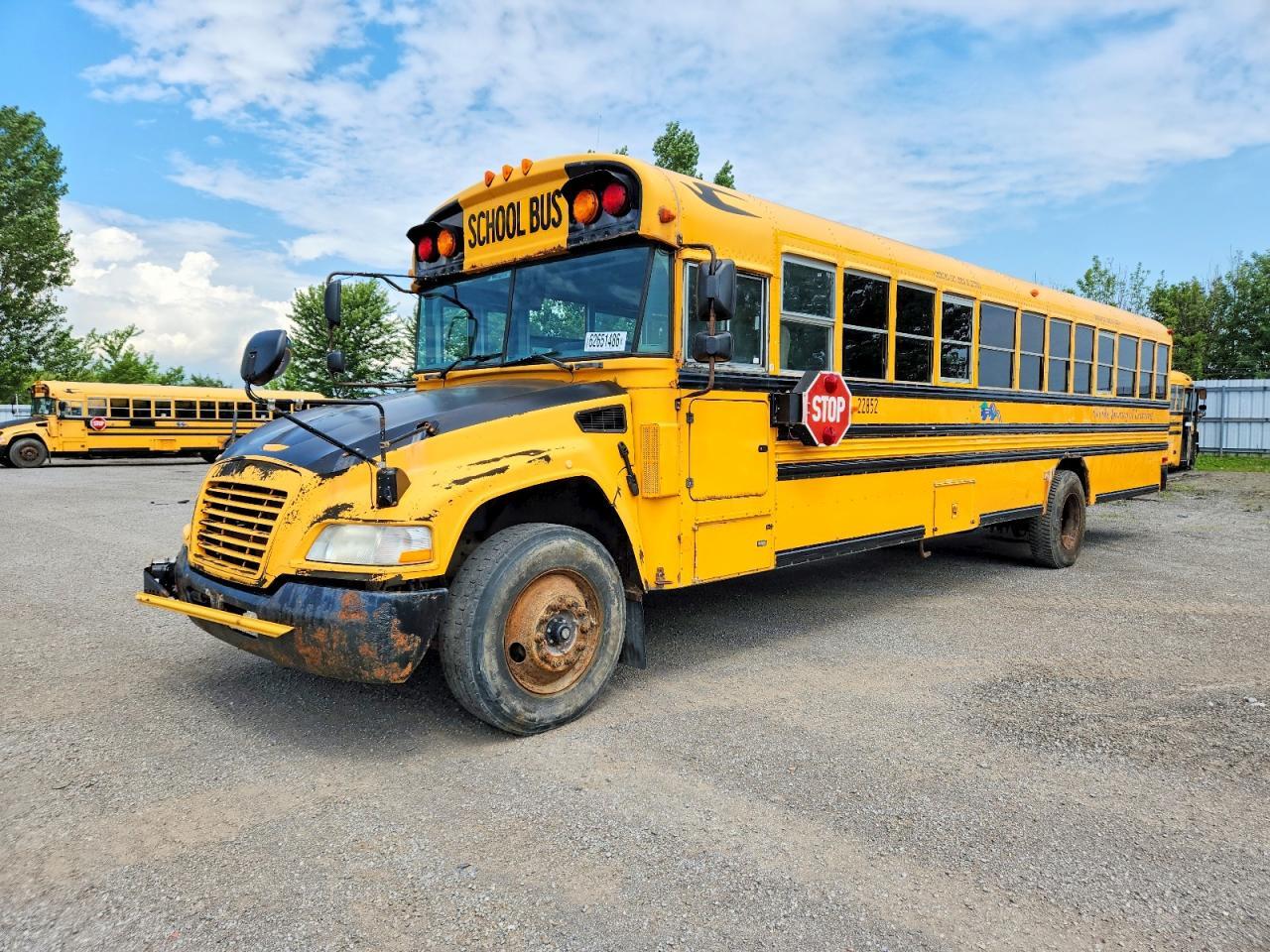 2013 BLUEBIRD VISION - SCHOOL BUS — Фото 2 из 10