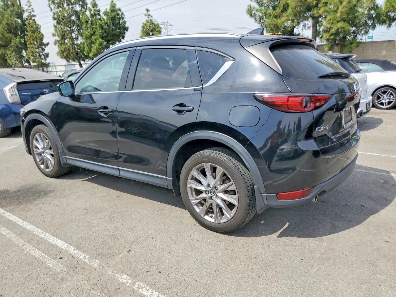 2020 MAZDA CX-5 GRAND TOURING — Фото 2 из 13