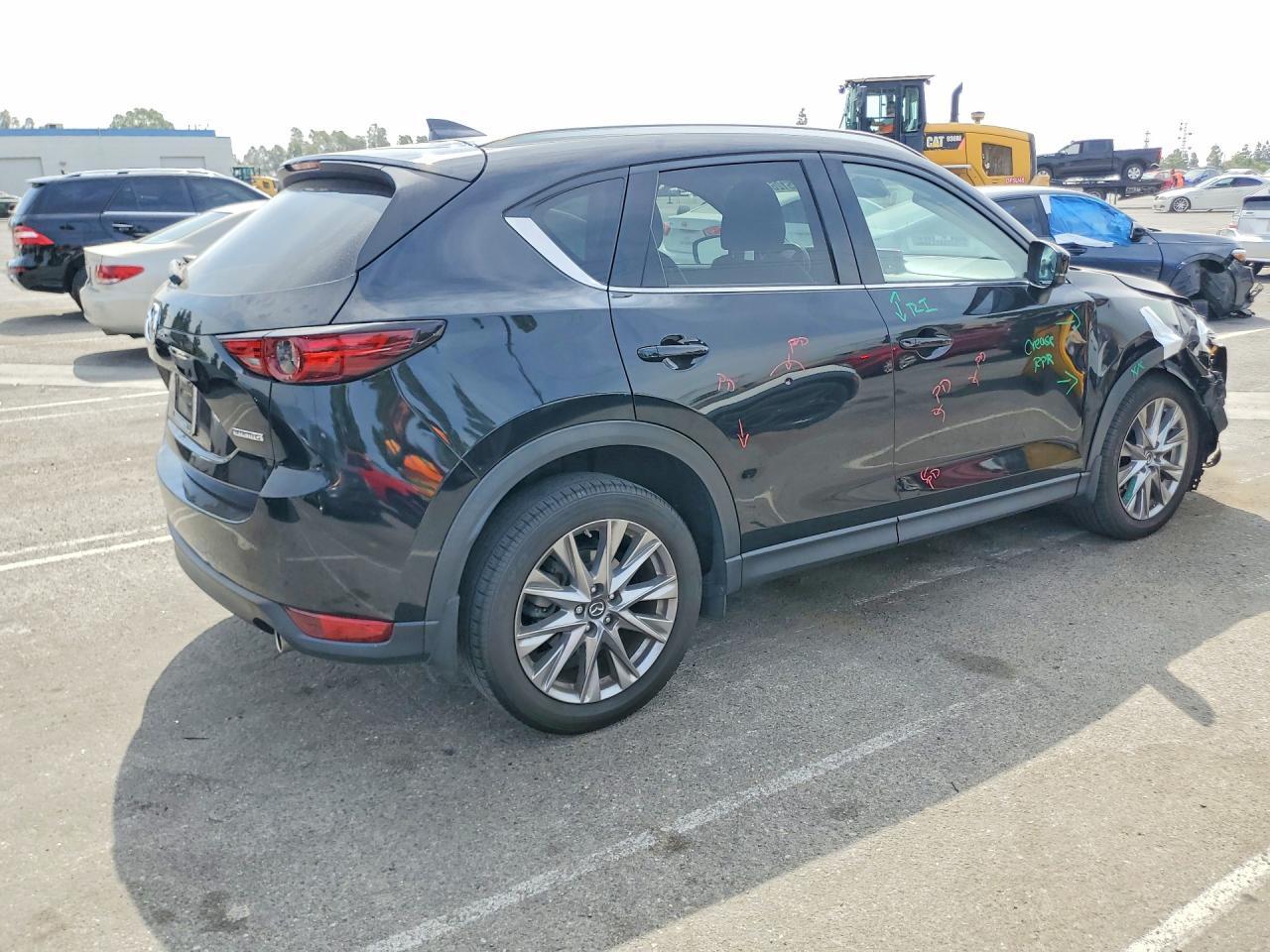 2020 MAZDA CX-5 GRAND TOURING — Фото 3 из 13