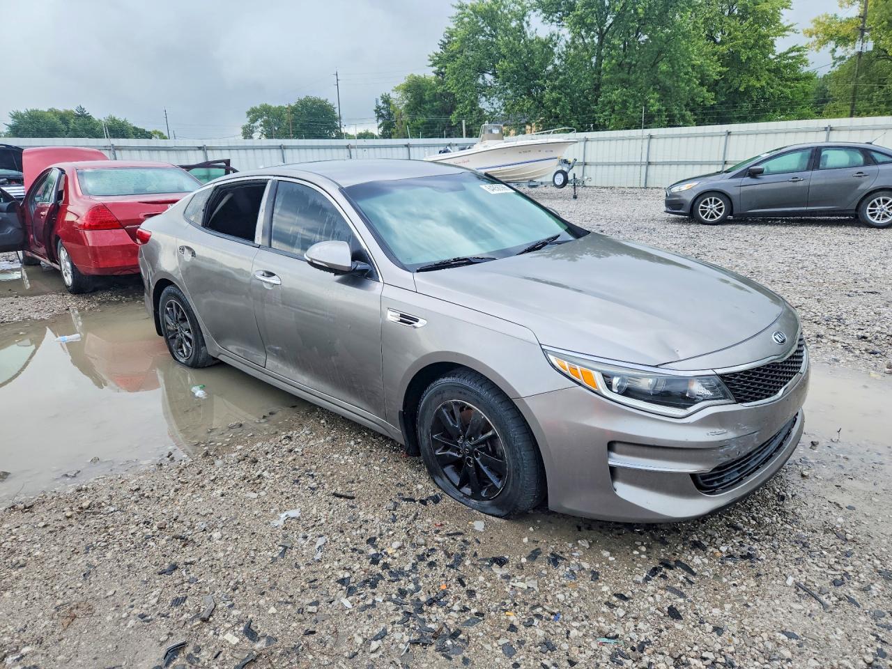 2016 KIA OPTIMA LX — Фото 4 из 12