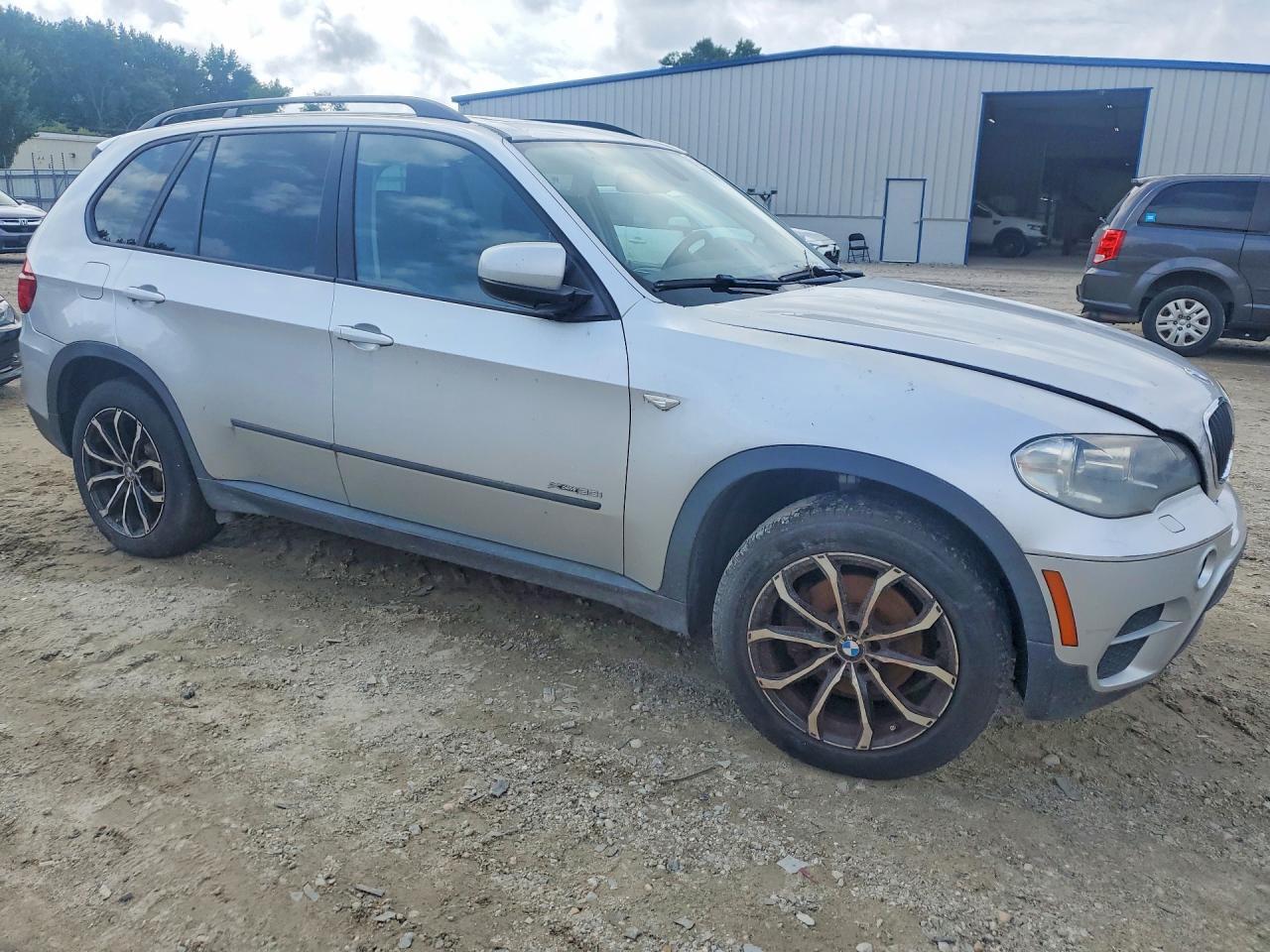 2013 BMW X5 XDRIVE35I — Фото 4 из 13