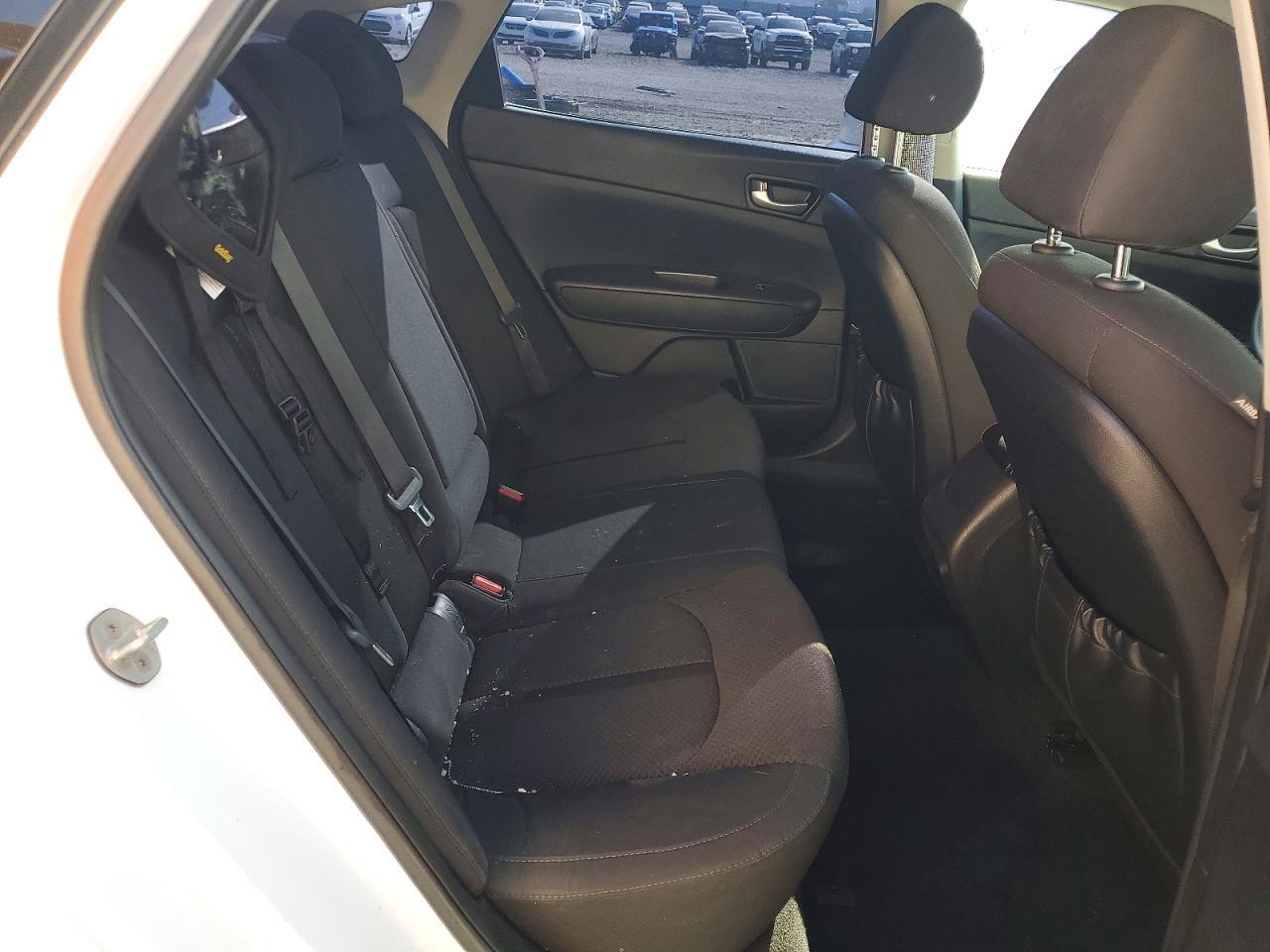 2016 KIA OPTIMA LX — Фото 10 из 12