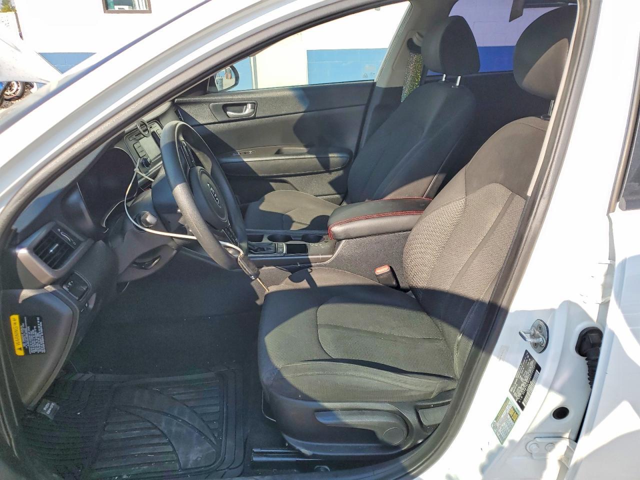 2016 KIA OPTIMA LX — Фото 7 из 12