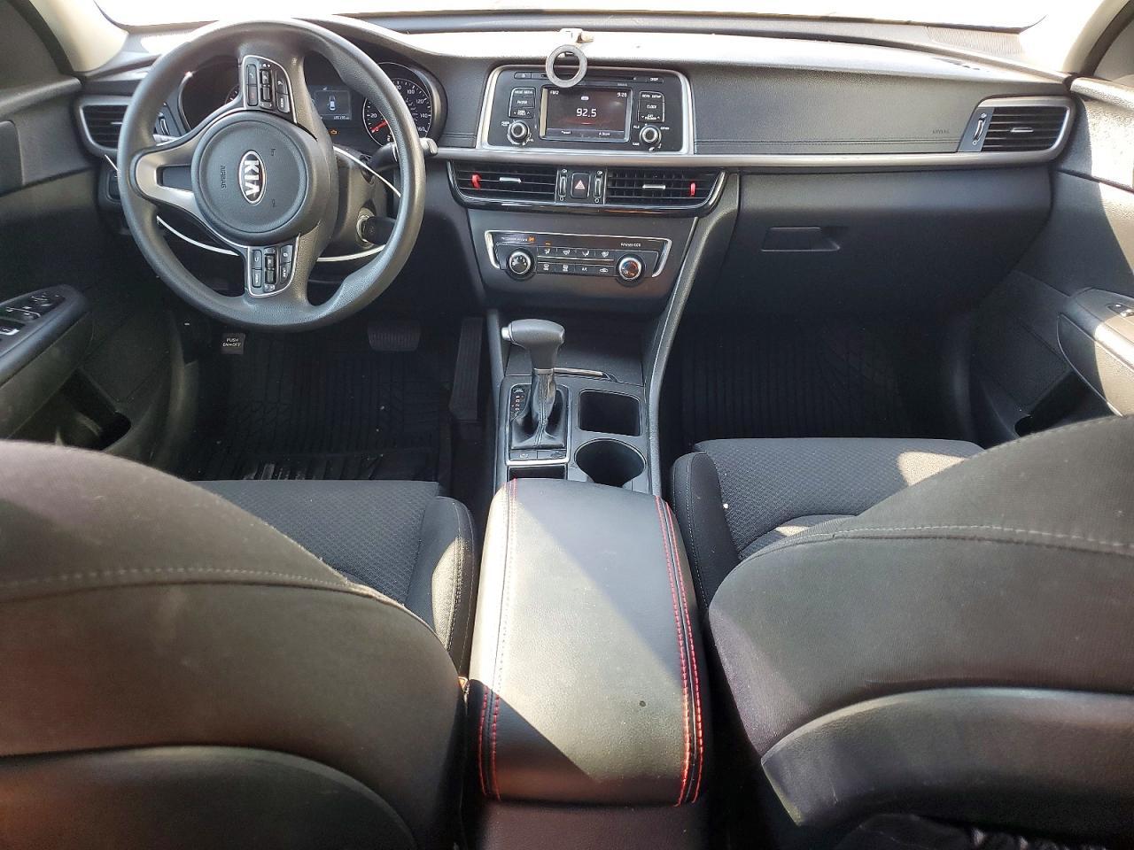 2016 KIA OPTIMA LX — Фото 8 из 12