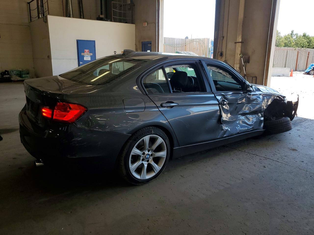 2013 BMW 335 XI — Фото 3 из 12