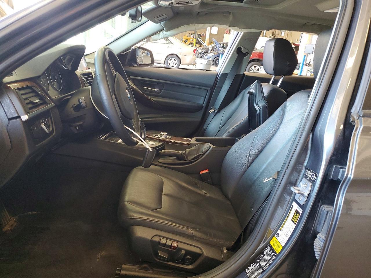 2013 BMW 335 XI — Фото 7 из 12