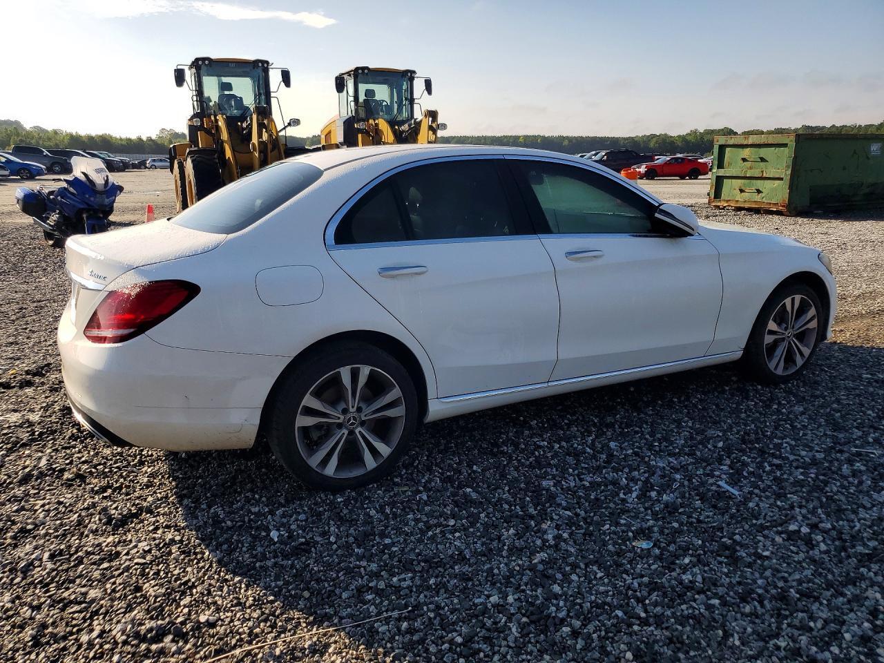 2020 MERCEDES-BENZ C 300 4MATIC — Фото 3 из 12