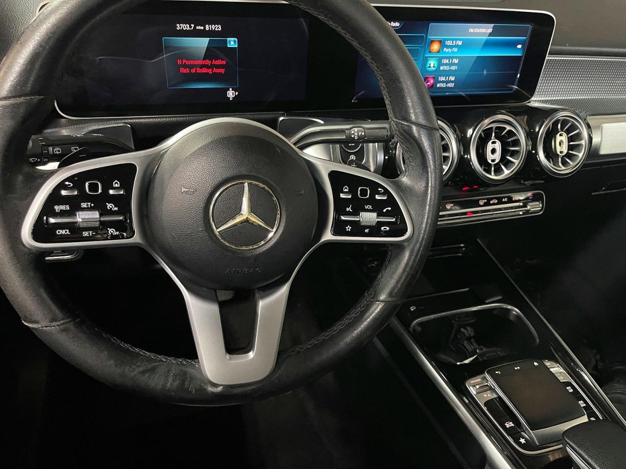 2020 MERCEDES-BENZ GLB 250 — Фото 8 из 12