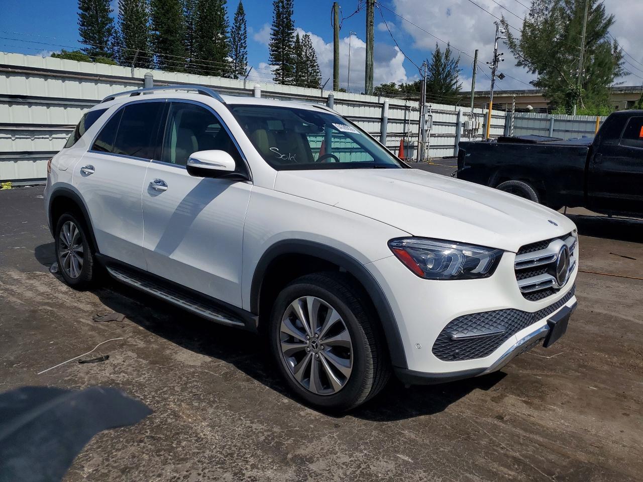 2020 MERCEDES-BENZ GLE 350 4MATIC — Фото 4 из 13