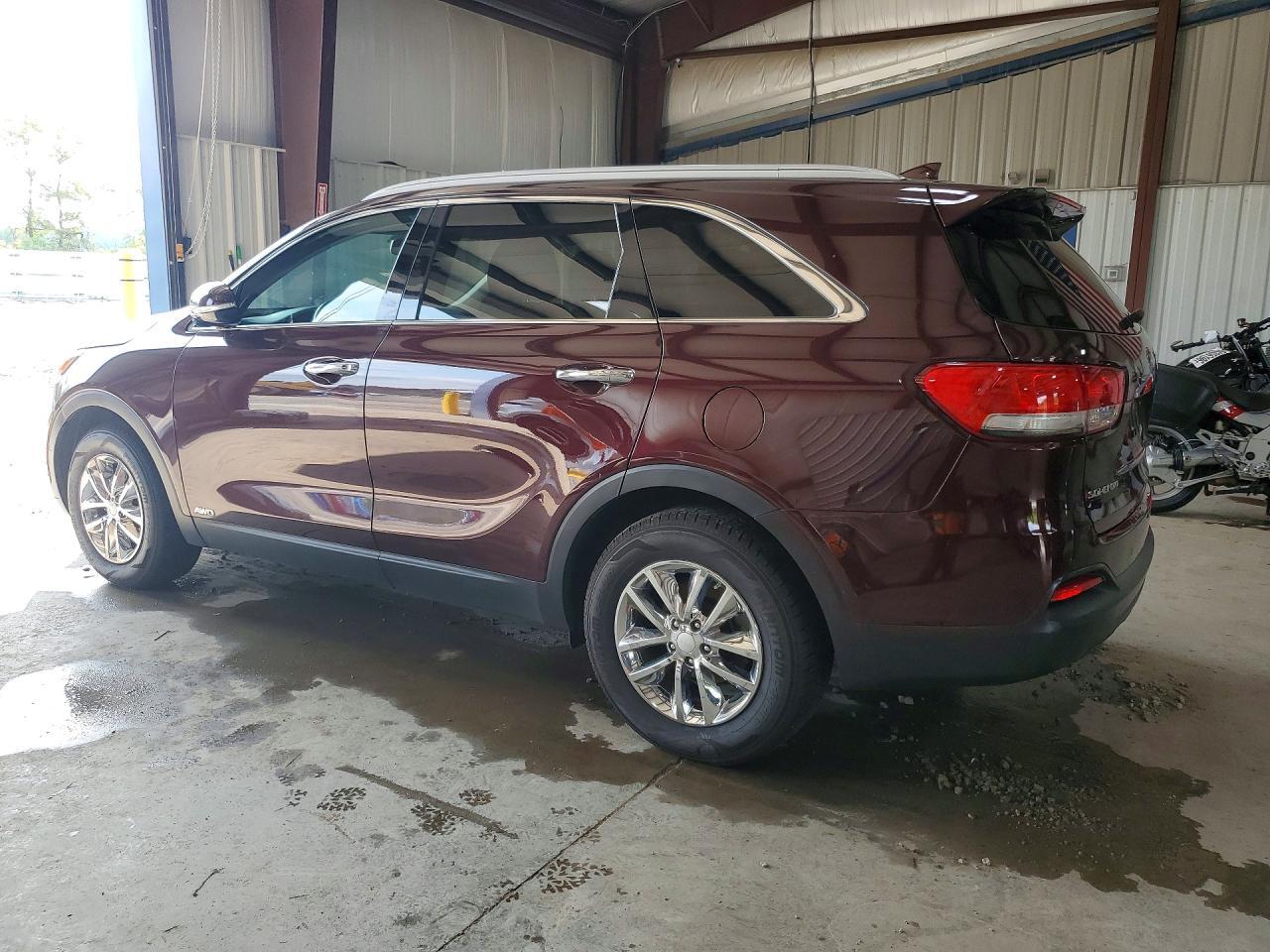 5XYPGDA32GG145670 2016 KIA SORENTO photo no. 2
