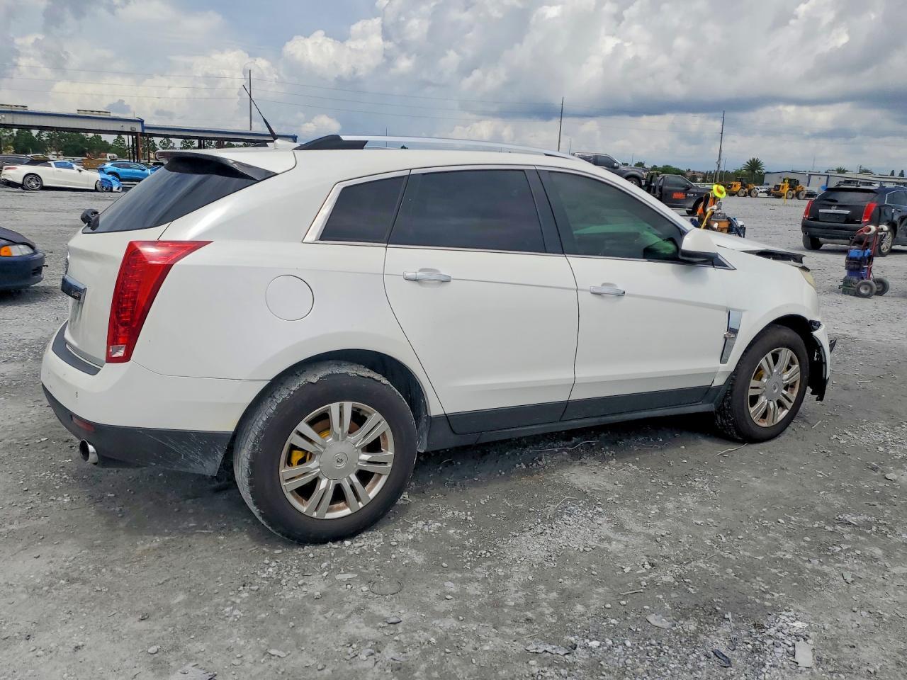 2010 CADILLAC SRX LUXURY COLLECTION — Фото 3 из 13