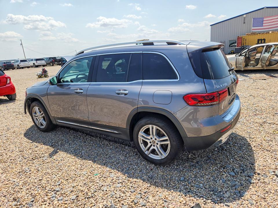 2020 MERCEDES-BENZ GLB 250 4MATIC — Фото 2 из 15