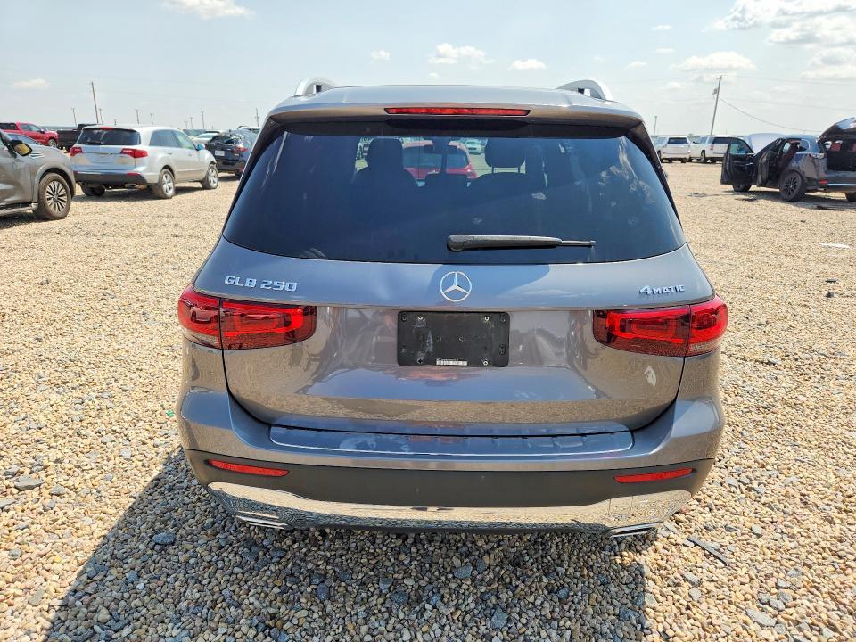 2020 MERCEDES-BENZ GLB 250 4MATIC — Фото 6 из 15