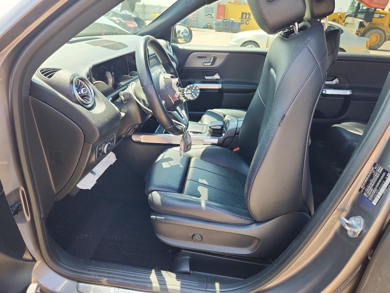 2020 MERCEDES-BENZ GLB 250 4MATIC — Фото 7 из 15